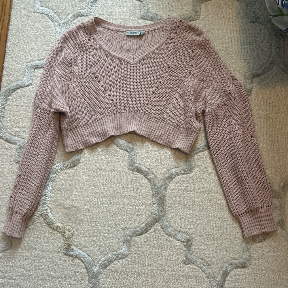 Pink V-Neck Cropped Sweater with Textured Knit